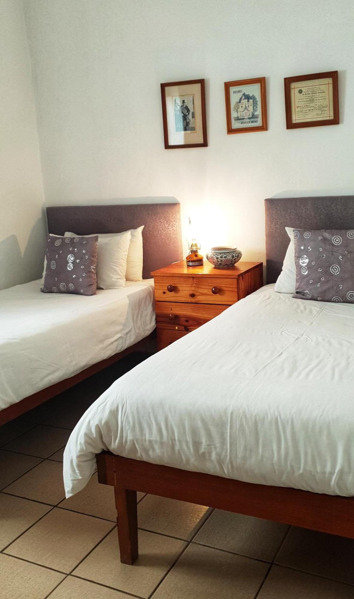 Camdeboo Cottages Graaff-Reinet Dış mekan fotoğraf