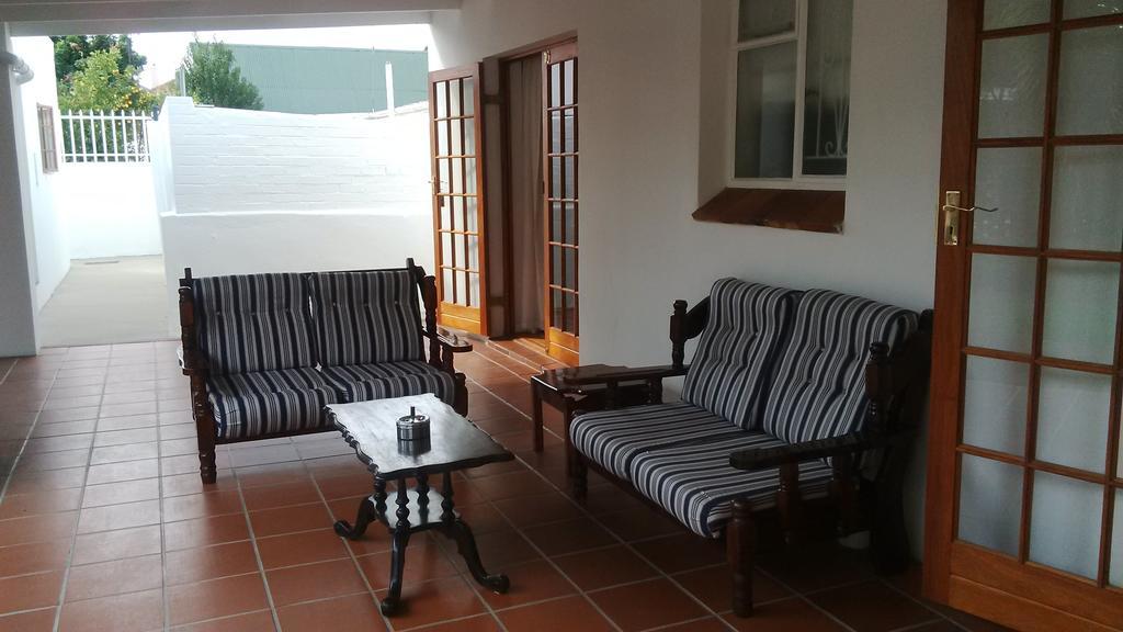 Camdeboo Cottages Graaff-Reinet Dış mekan fotoğraf