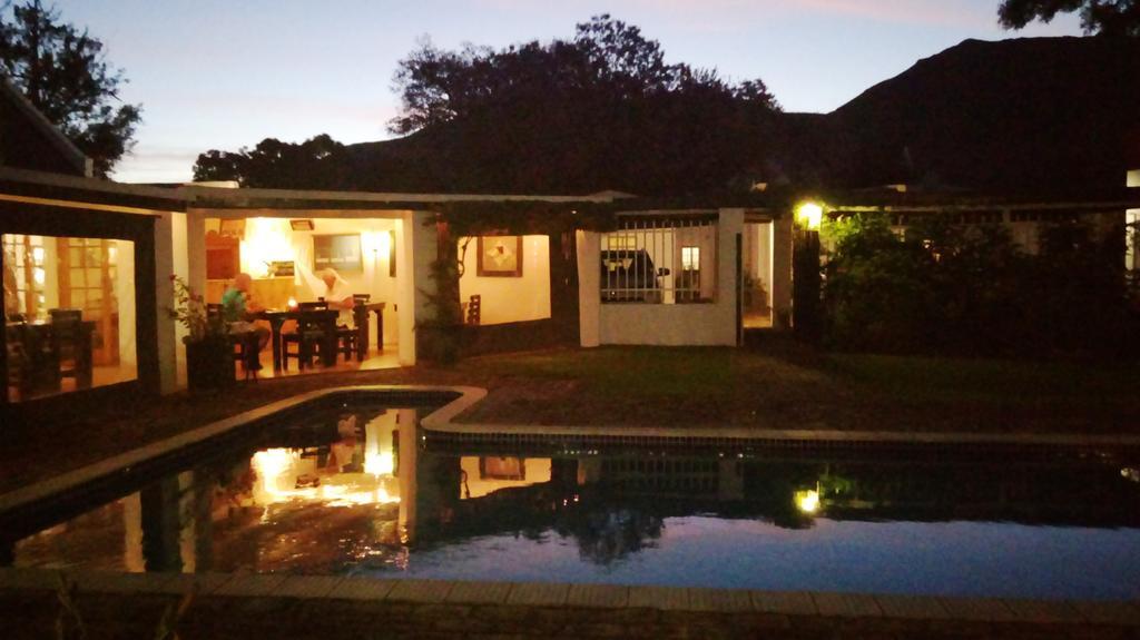 Camdeboo Cottages Graaff-Reinet Dış mekan fotoğraf