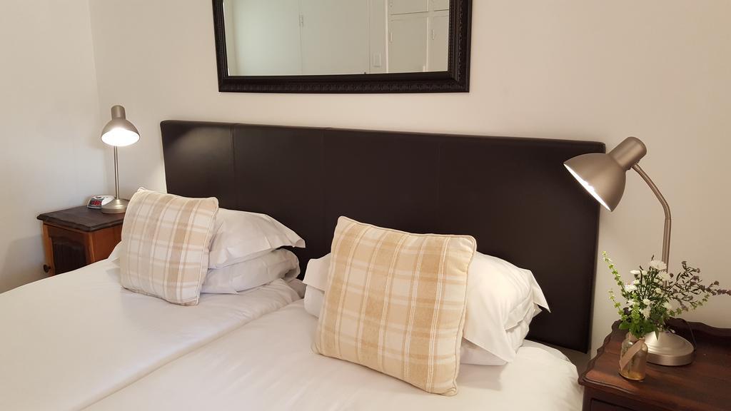 Camdeboo Cottages Graaff-Reinet Dış mekan fotoğraf